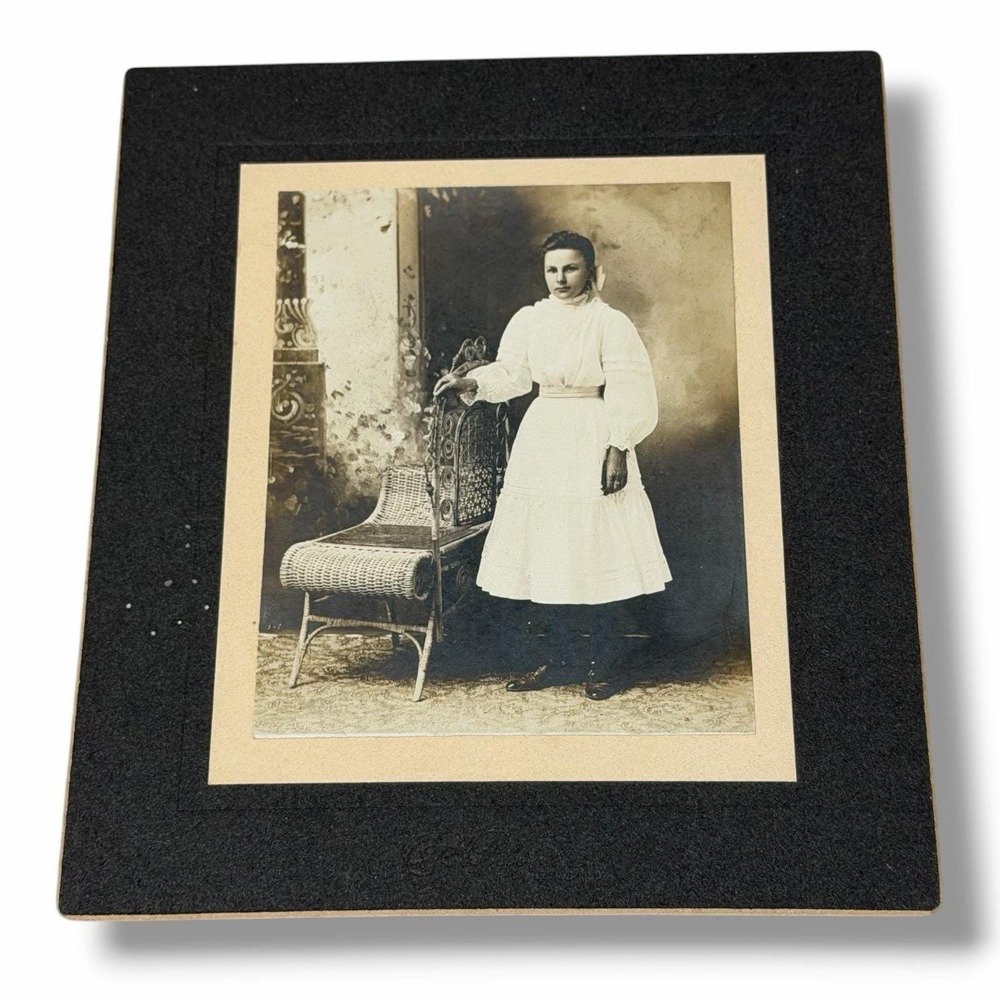 Antique Cabinet Card Photo Young Woman in White Dress Victorian Portrait GX